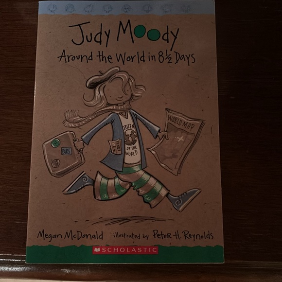 Bundle of 8 children’s books - Picture 6 of 9